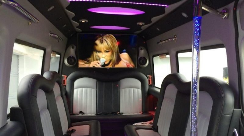Choose A Luxury Party Bus Minneapolis, MN for Luxurious Comfort